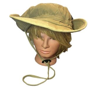 Bushline hat with‎ mosquito netting